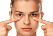 Темні кола під очима стануть непомітними: застосовуємо чай, ківі, картоплю, огірок та інші підручні засоби  Як позбутися темних кіл під очима